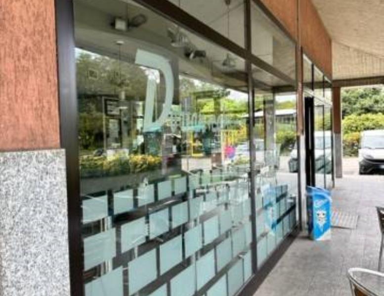 negozio in vendita a Vimercate