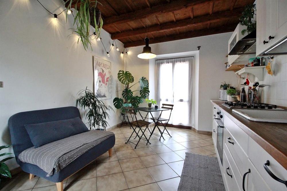 appartamento in vendita a Vimercate in zona Centro Storico