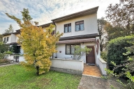 casa indipendente in vendita a Vimercate in zona Oreno