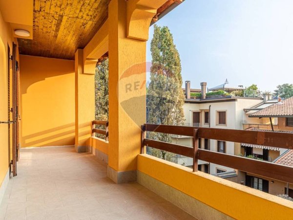 appartamento in vendita a Vimercate in zona Centro Storico