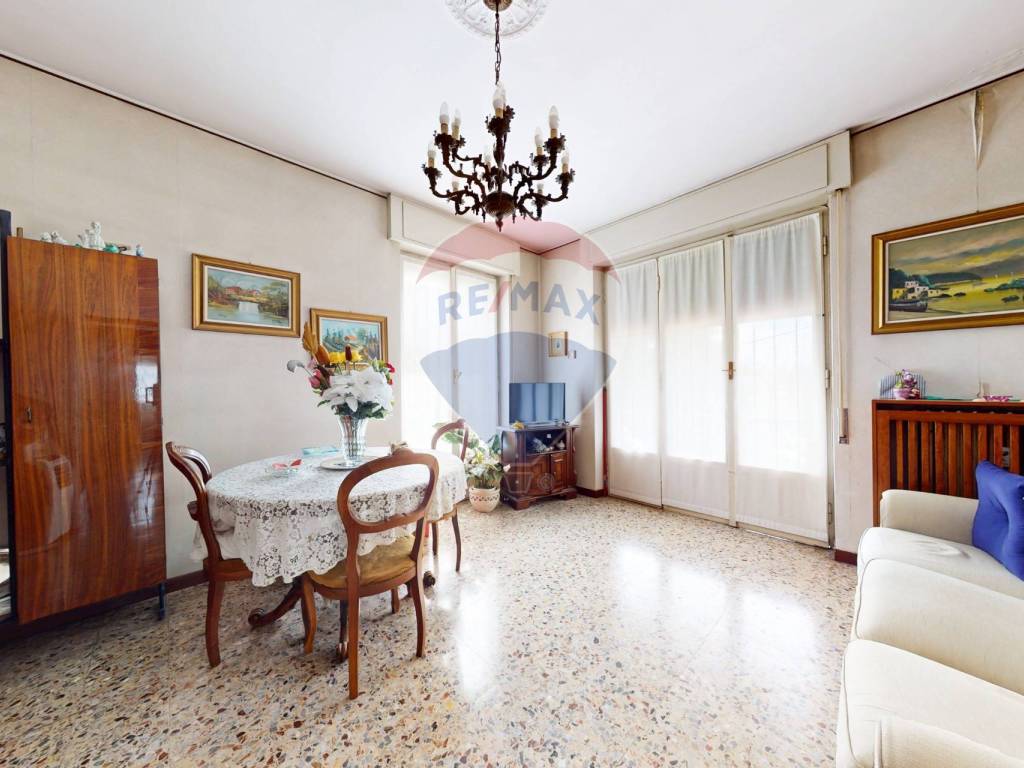 appartamento in vendita a Vimercate in zona Centro Storico