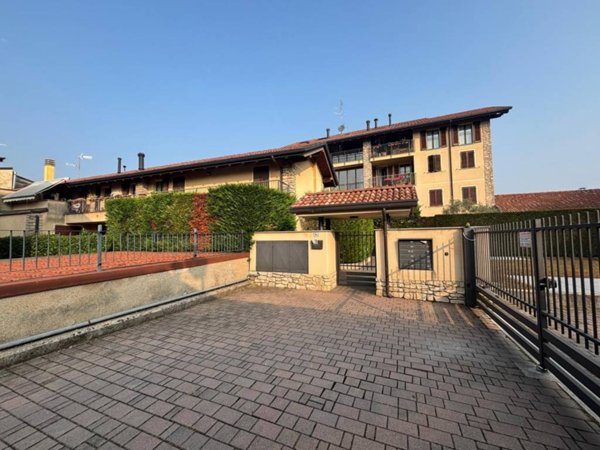appartamento in vendita a Vimercate