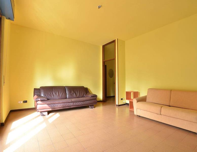 appartamento in vendita a Vimercate in zona Centro Storico