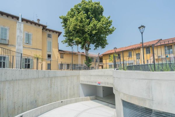 appartamento in vendita a Vimercate in zona Centro Storico