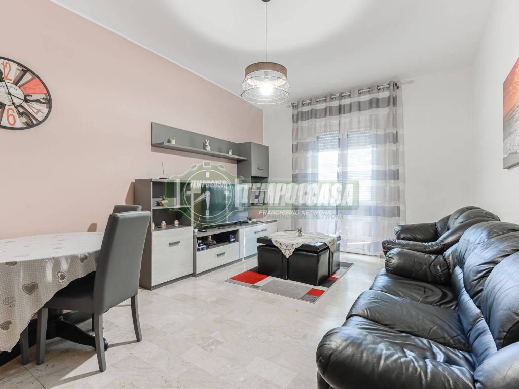 appartamento in vendita a Vimercate in zona Centro Storico