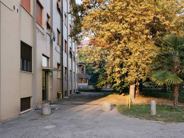 appartamento in vendita a Vimercate in zona Centro Storico