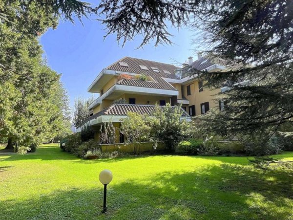 appartamento in vendita a Vimercate