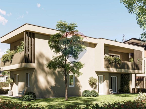 appartamento in vendita a Vimercate in zona Centro Storico