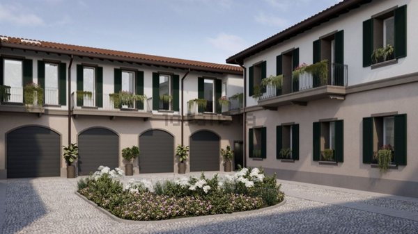 appartamento in vendita a Vimercate in zona Centro Storico