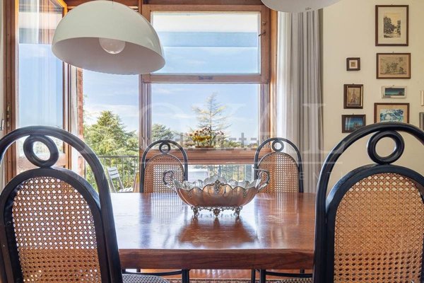 appartamento in vendita a Vimercate in zona Centro Storico