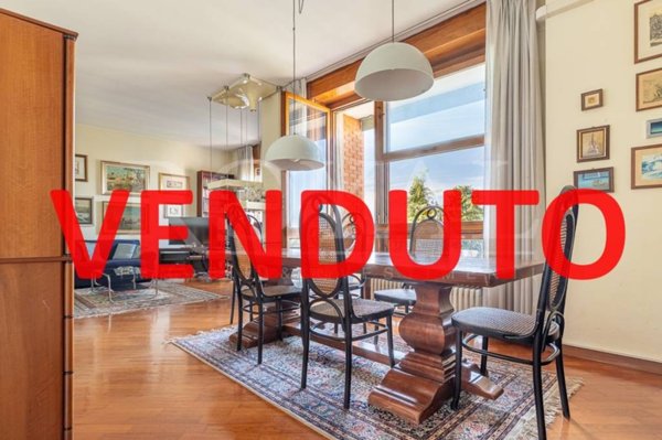 appartamento in vendita a Vimercate in zona Centro Storico
