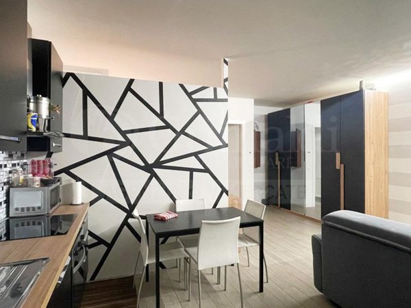 casa indipendente in vendita a Vimercate in zona Centro Storico