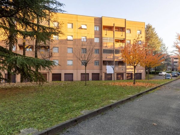 appartamento in vendita a Vimercate