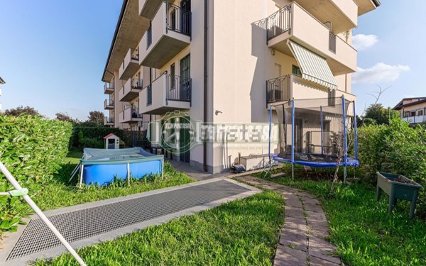 appartamento in vendita a Vimercate in zona Ruginello / Oldaniga