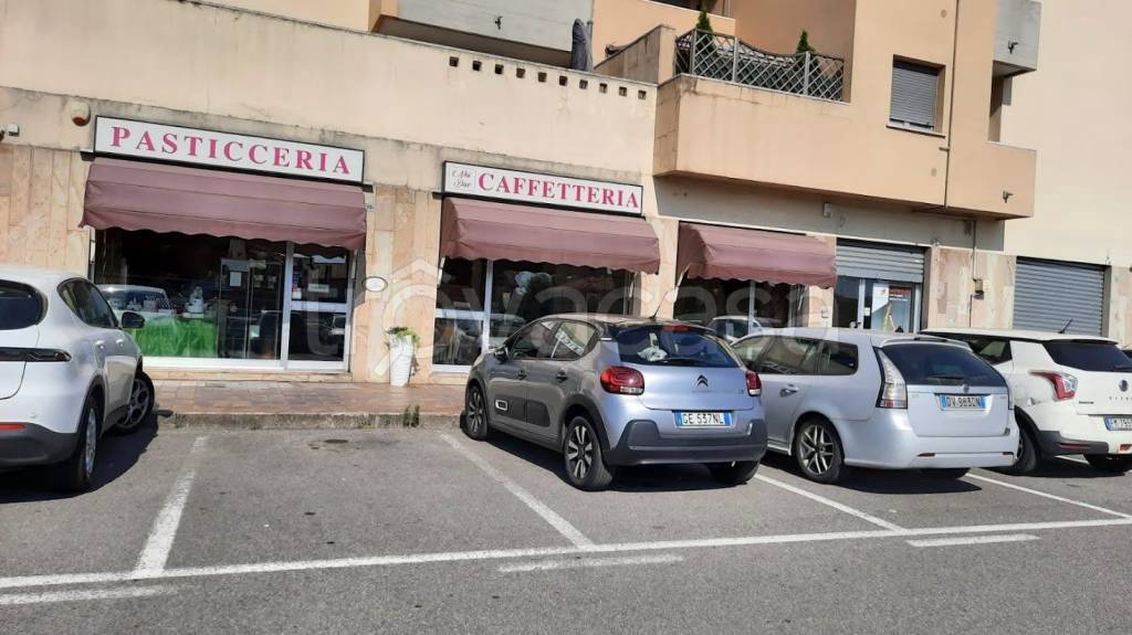 negozio in vendita a Vimercate