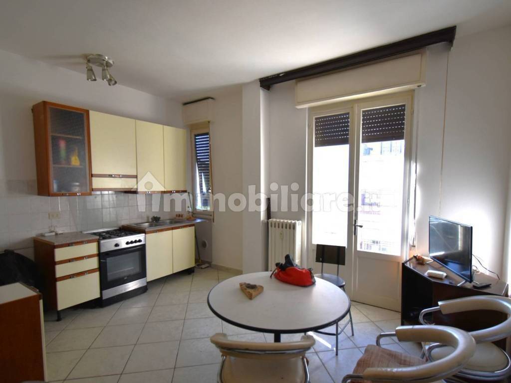 appartamento in vendita a Vimercate in zona Oreno