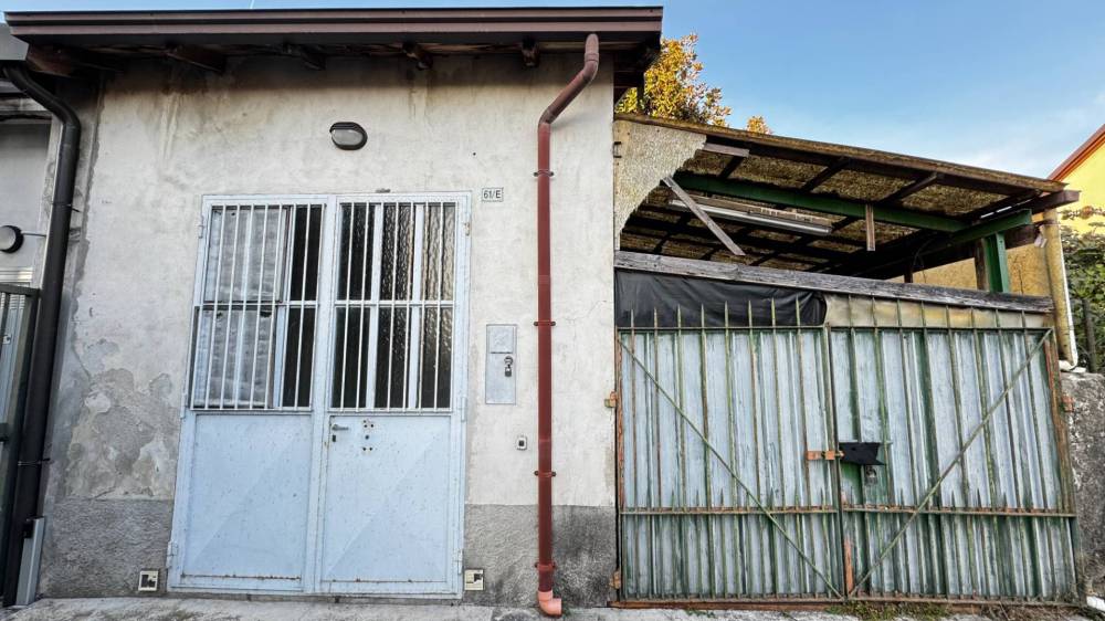 locale di sgombero in vendita a Vimercate in zona Ruginello / Oldaniga