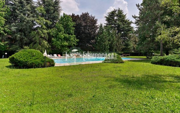 appartamento in vendita a Vimercate