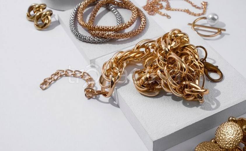 negozio in vendita a Vimercate in zona Centro Storico