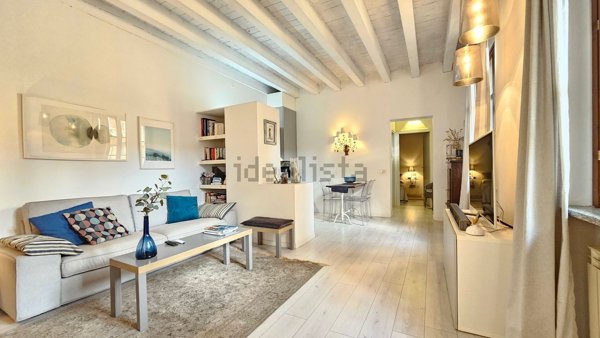 appartamento in vendita a Vimercate in zona Oreno