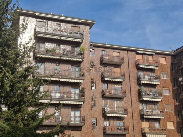 appartamento in vendita a Vimercate in zona Centro Storico