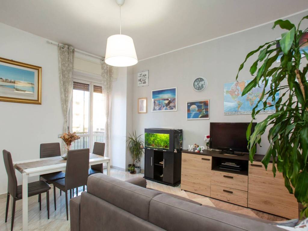 appartamento in vendita a Vimercate in zona Centro Storico