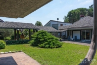 casa indipendente in vendita a Vimercate