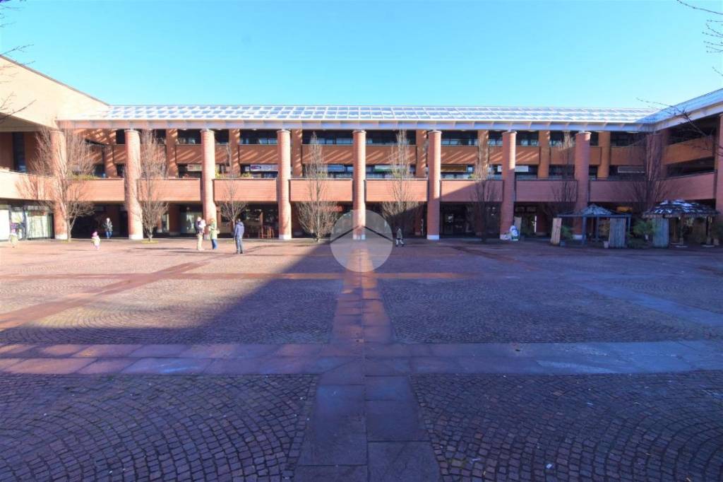 locale di sgombero in vendita a Vimercate
