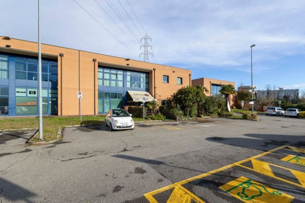 ufficio in vendita a Vimercate