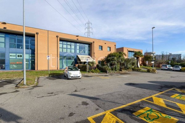 ufficio in vendita a Vimercate