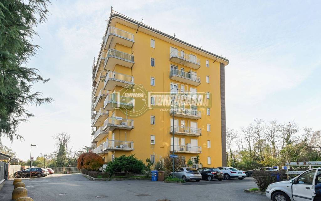 appartamento in vendita a Vimercate