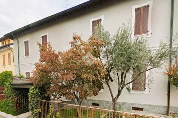 casa indipendente in vendita a Vimercate