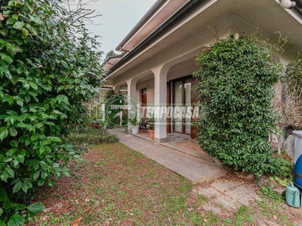 casa indipendente in vendita a Vimercate in zona Velasca