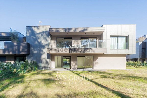 appartamento in vendita a Vimercate in zona Centro Storico