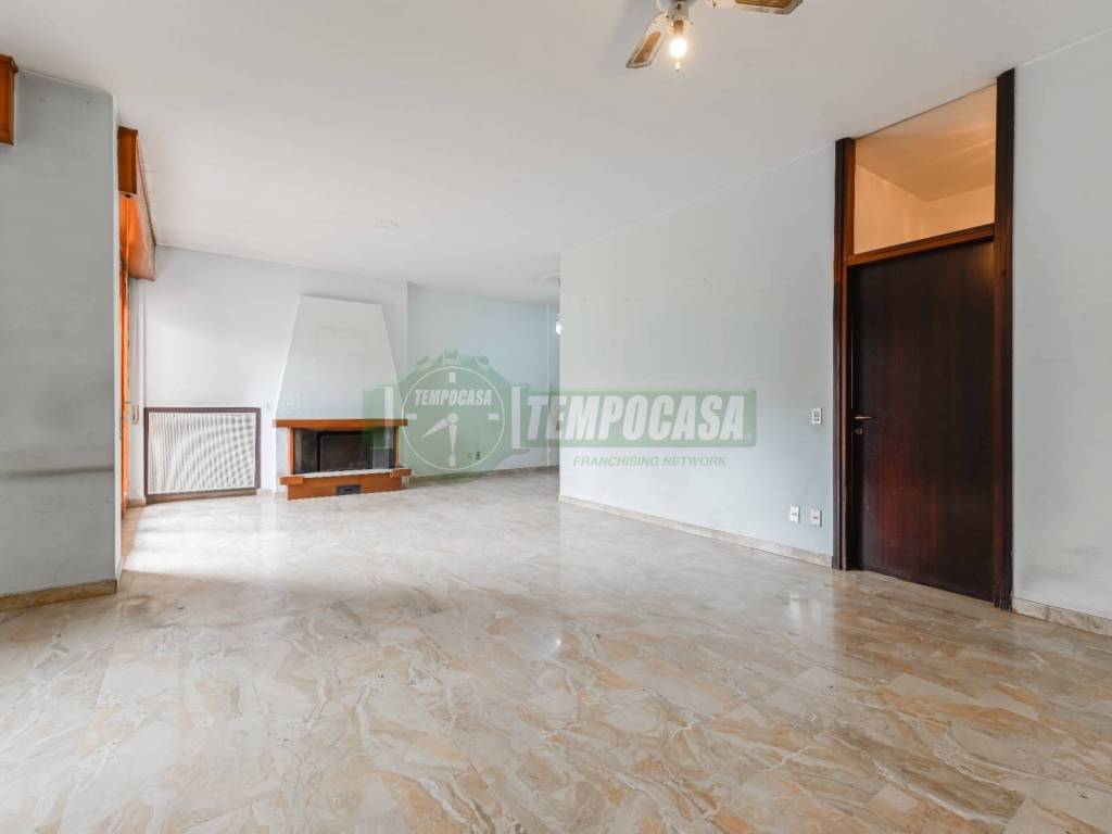 appartamento in vendita a Vimercate