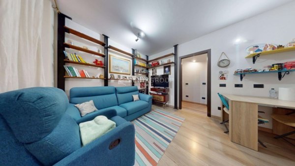 appartamento in vendita a Vimercate in zona Oreno