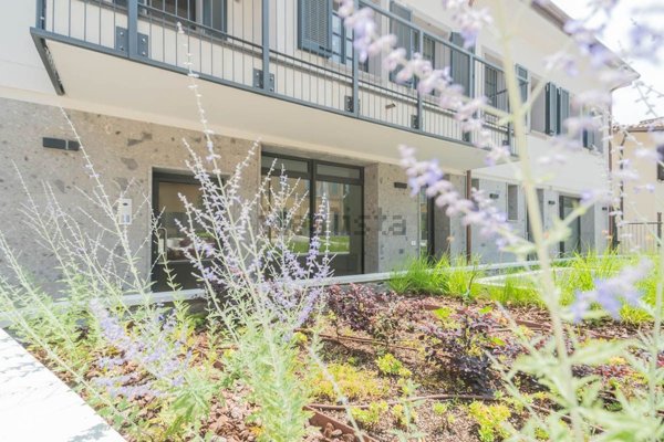 appartamento in vendita a Vimercate