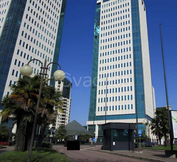 ufficio in vendita a Vimercate