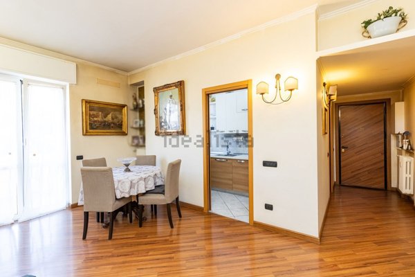 appartamento in vendita a Vimercate in zona Centro Storico