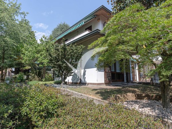 casa indipendente in vendita a Vimercate