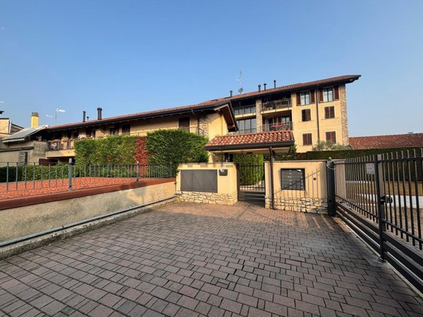 appartamento in vendita a Vimercate