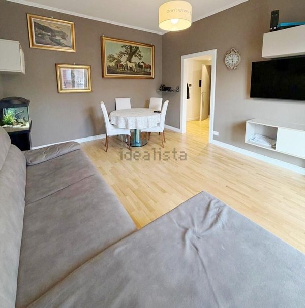 appartamento in vendita a Vimercate in zona Centro Storico