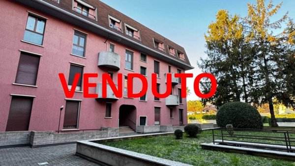 appartamento in vendita a Vimercate in zona Centro Storico