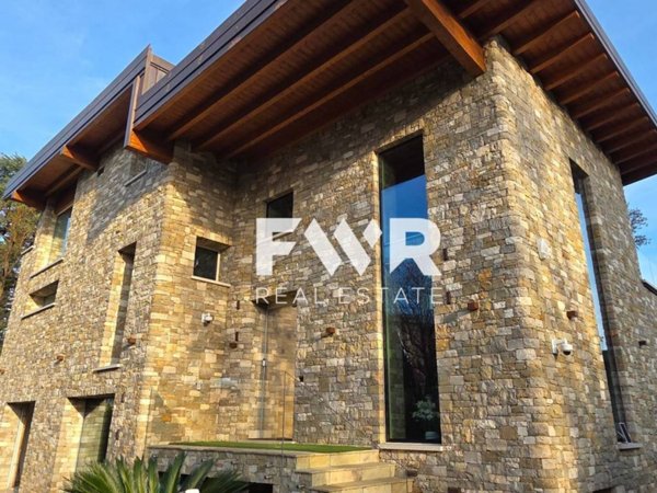 casa indipendente in vendita a Vimercate in zona Velasca