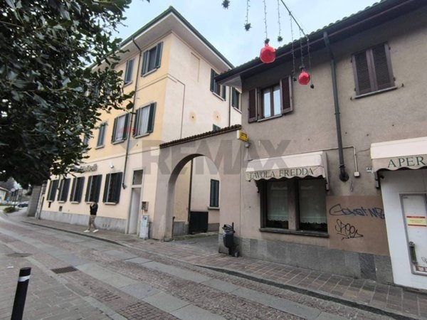 locale di sgombero in vendita a Vimercate in zona Centro Storico