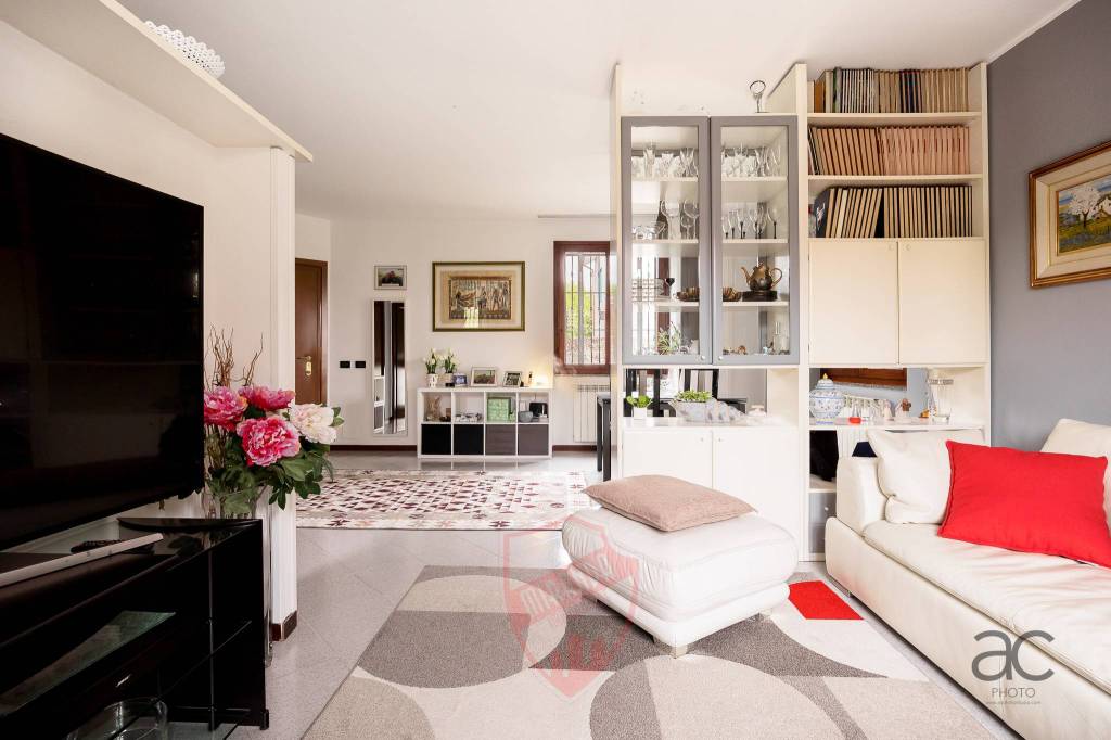 casa indipendente in vendita a Vimercate in zona Velasca