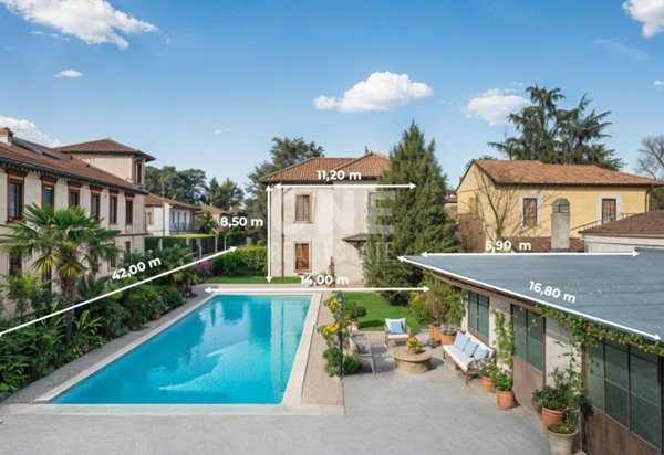 casa indipendente in vendita a Vimercate in zona Centro Storico