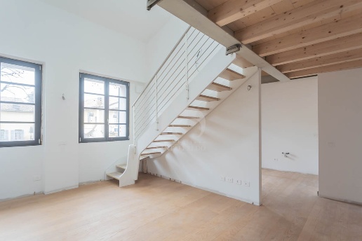 appartamento in vendita a Vimercate in zona Centro Storico