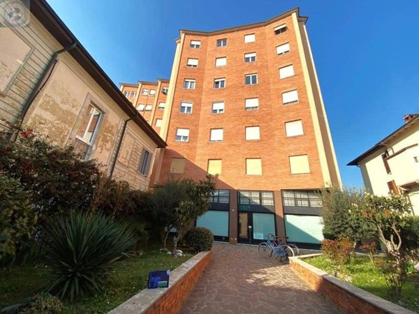 appartamento in vendita a Vimercate in zona Centro Storico