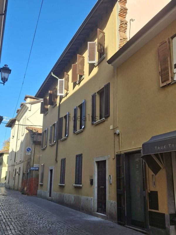 appartamento in vendita a Vimercate